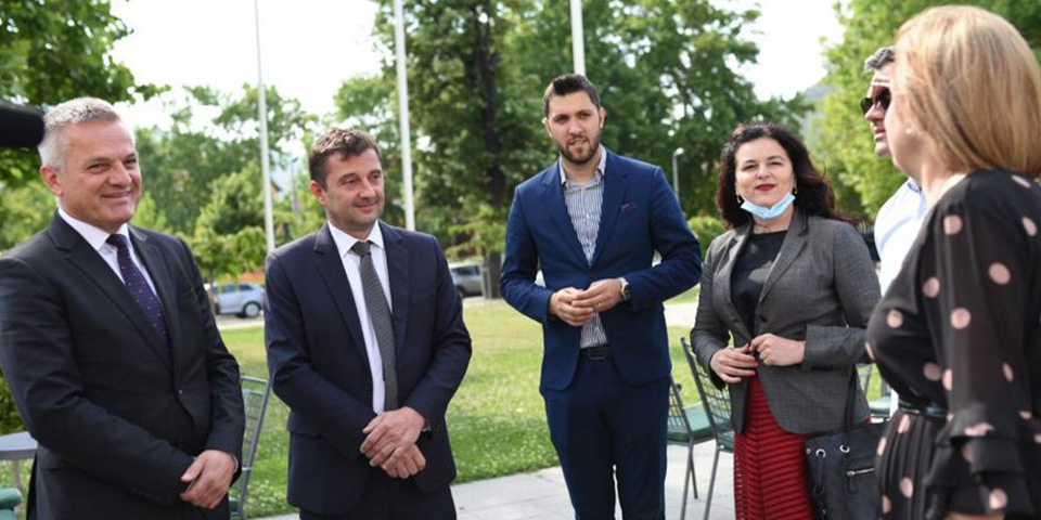 sredisnji_ured960x480